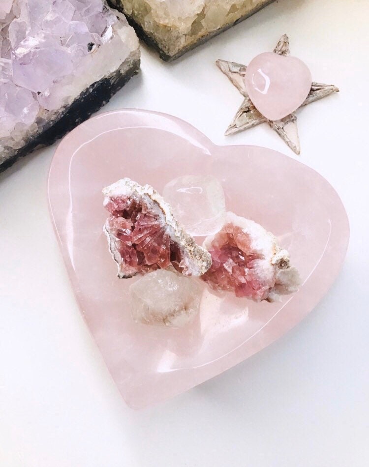 Rose Quartz Bowl Heart Dish - Crystal Heart Trinket Dish - Pink Rose Quartz Bowl - Rose Quartz Heart Bowl- Crystal Trinket Bowl