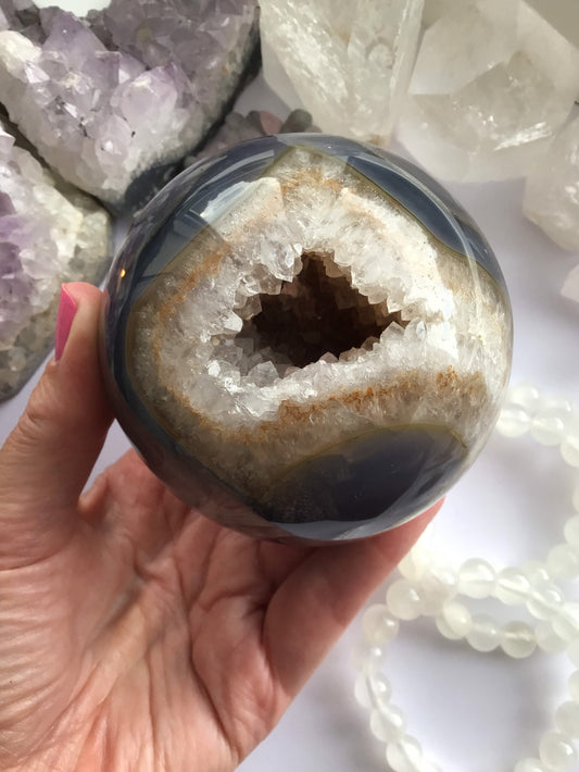 Druzy Agate Sphere Crystal Large - Grounding Calming