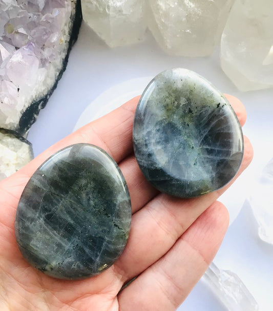 Labradorite Crystal Worry Stone - Labradorite Magic Stone - Spirituality - Good Luck